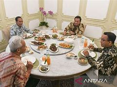 Jokowi Makan Siang Di Bandung